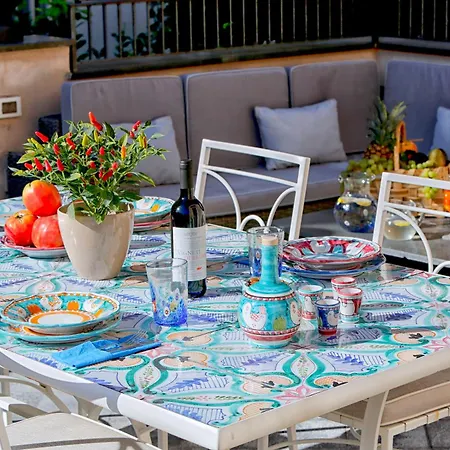 - Terrazza Tasso Lägenhet