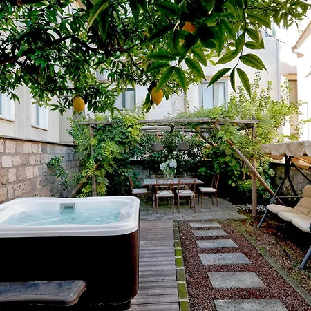 - Terrazza Tasso Sorrento