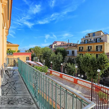 - Terrazza Tasso * Sorrento